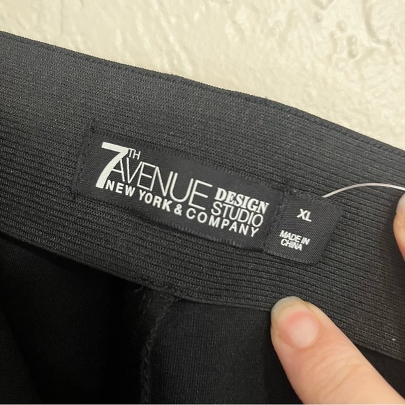 7TH Ave Design Studio Black Skirt with Gold Lace Size XL - Picture 4 of 10